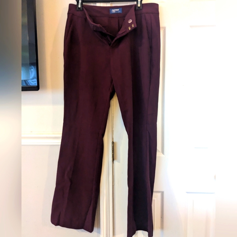 Old Navy Harper burgundy midrise dress pants, size 12.